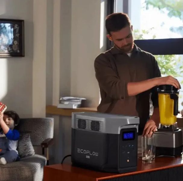 Зарядна станція EcoFlow DELTA 2 (1024Wh, 1800Вт) з LiFePO4 батареєю та підтримкою сонячних панелей ZMR330-EU фото